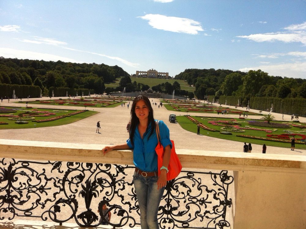 Au pair de MexAuPair en los jardines del Palacio de Schönbrunn, en Viena
